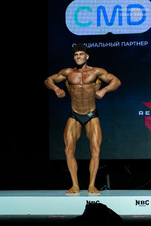 CLASSIC PHYSIQUE ЮНИОРЫ